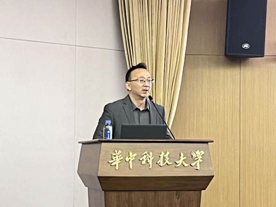 杨海斌书记